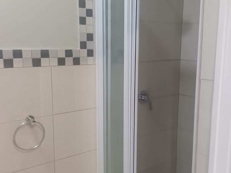 Secure 1 Bed Unit in Umhlanga Ridge - Photo 8