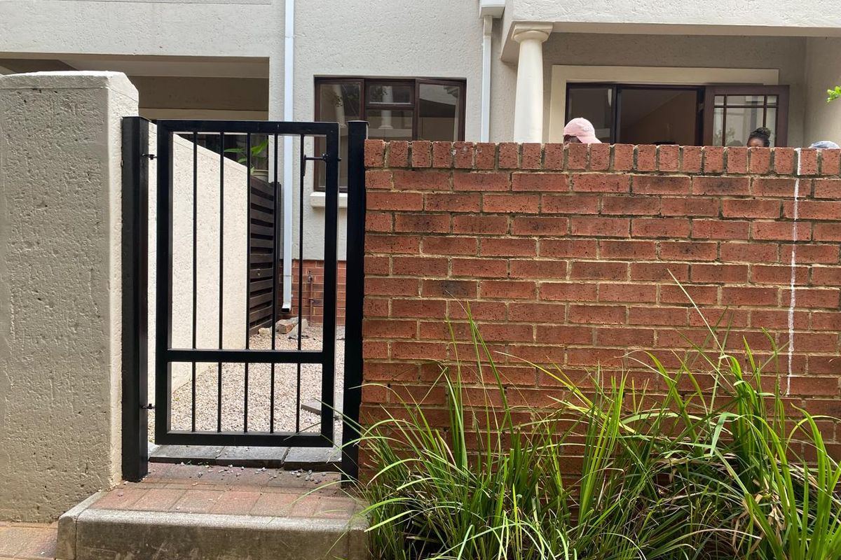 Modern, compact, and full of charm - Photo 3