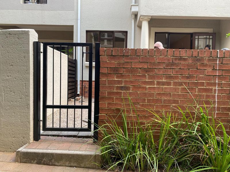 Modern, compact, and full of charm - Photo 3