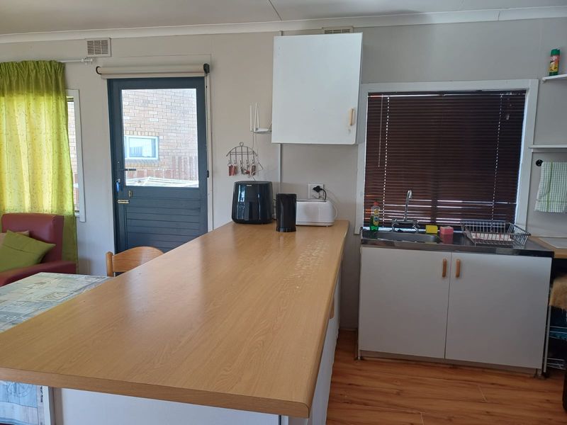 3-bedroom furnished home - Photo 9