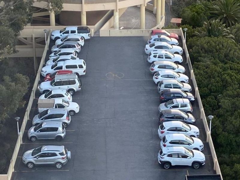 0.5 Bedroom Apartment to rent in Vredehoek - Photo 8