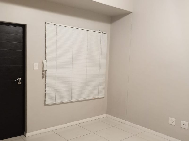 Luxury 1 Bedroom Apartment in Urban Park, Umhlanga - Photo 3