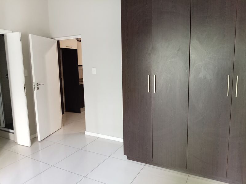 Luxury 1 Bedroom Apartment in Urban Park, Umhlanga - Photo 5