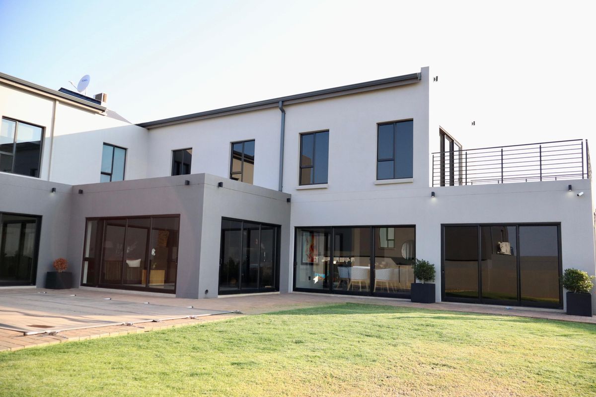 Luxury 5-bedroom family home for sale! - Photo 5