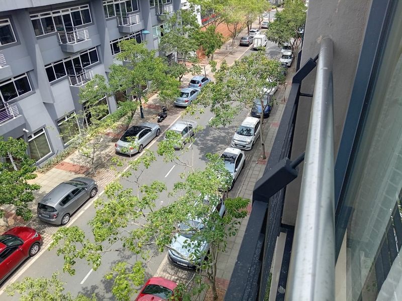 2 bed apartment in IL Palazzo, Umhlanga - Photo 6