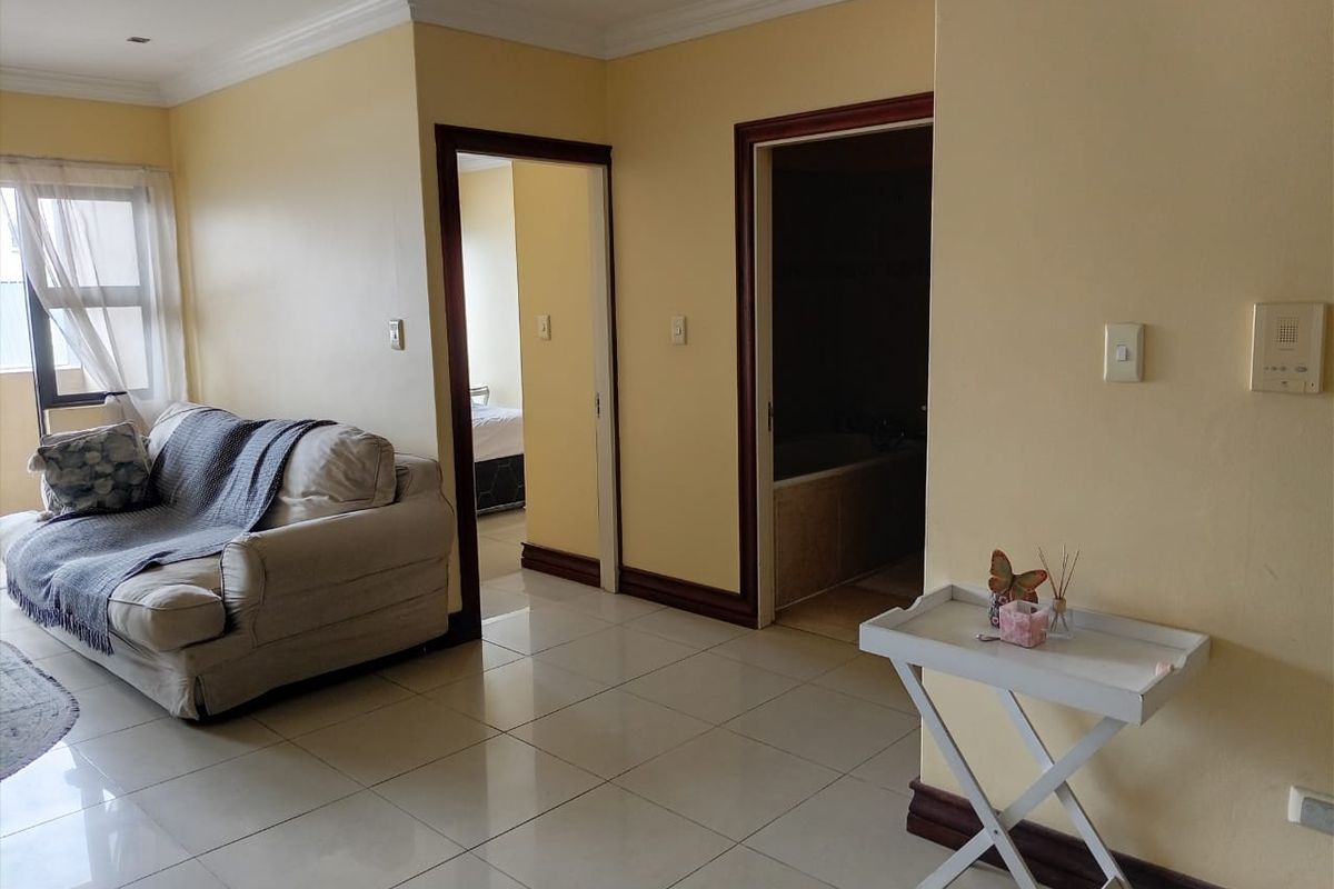 2 bed apartment in IL Palazzo, Umhlanga - Photo 5