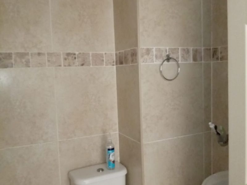 2 bed apartment in IL Palazzo, Umhlanga - Photo 9