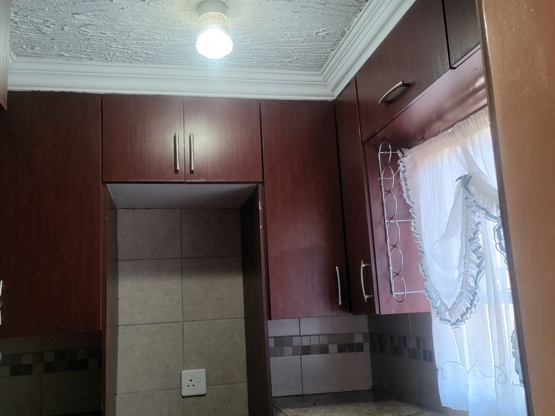 Flat Rental Monthly In Pretoria - Photo 7