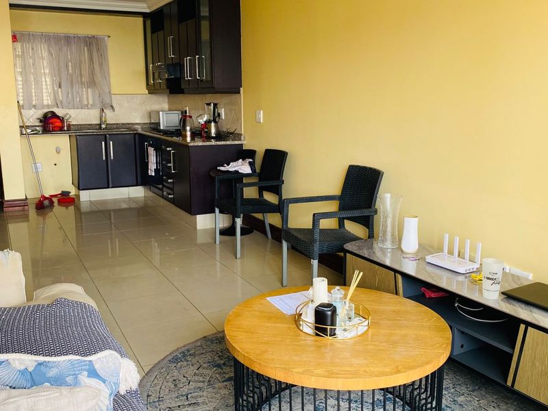 2-Bedroom Apartment To Let - Photo 2