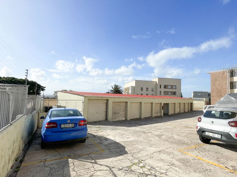 2 BED 1 BATH APARTMENT AND GARAGE FOR SALE - Photo 10