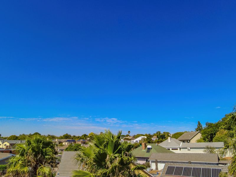 Charming Family Home with Flatlet, Solar Backup & Established Garden – Moorreesburg - Photo 4