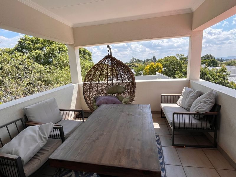 Modern 2 bed 2 bath duplex upper level apartment - Photo 9