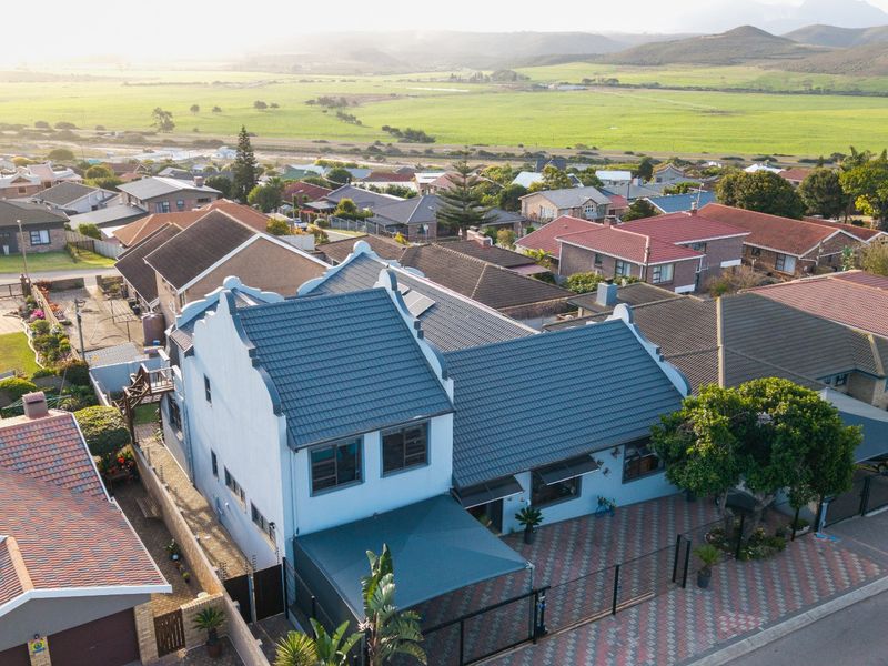 Freestanding For Sale In Klein Brak Rivier - Photo 2