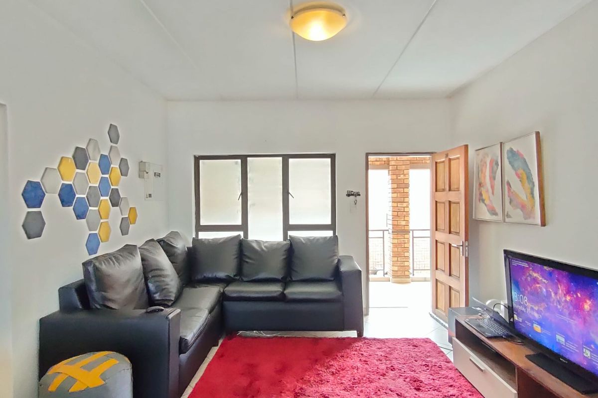 Ideal Family Home in a Secure Estate Setting... - Photo 5