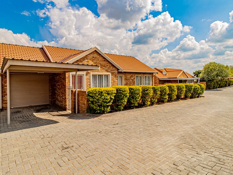 Well-Priced 3-Bedroom Cluster Perfect for Family Living In Prime Location! - Photo 7