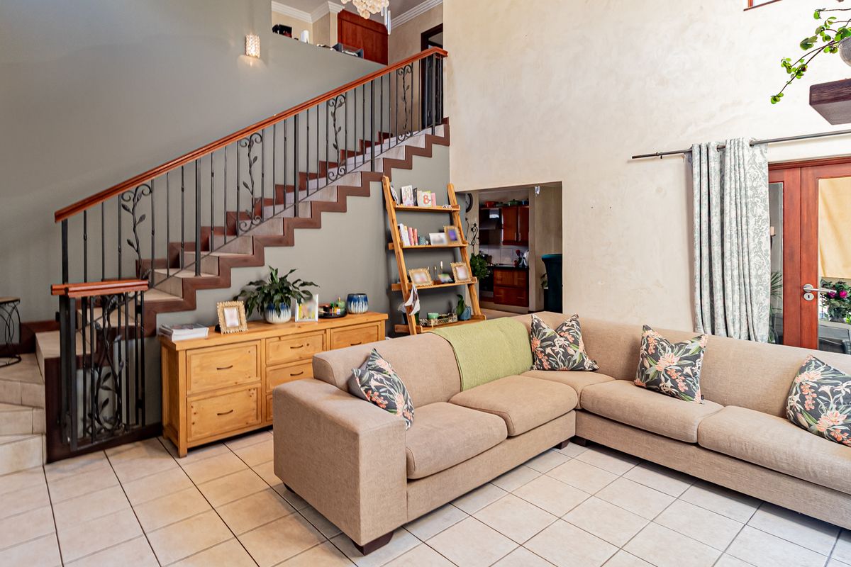 Townhouse For Sale In Sandton - Photo 5