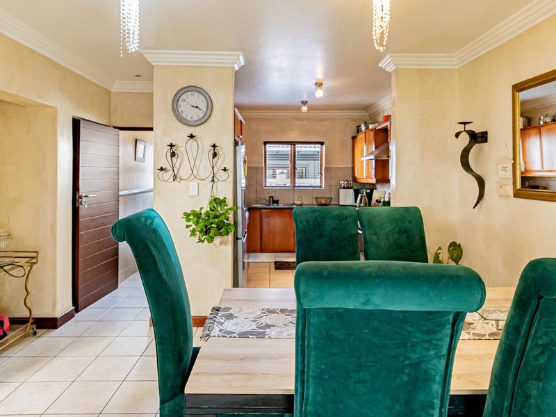 Townhouse For Sale In Sandton - Photo 7