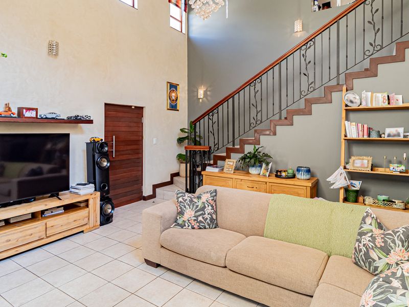 Townhouse For Sale In Sandton - Photo 4