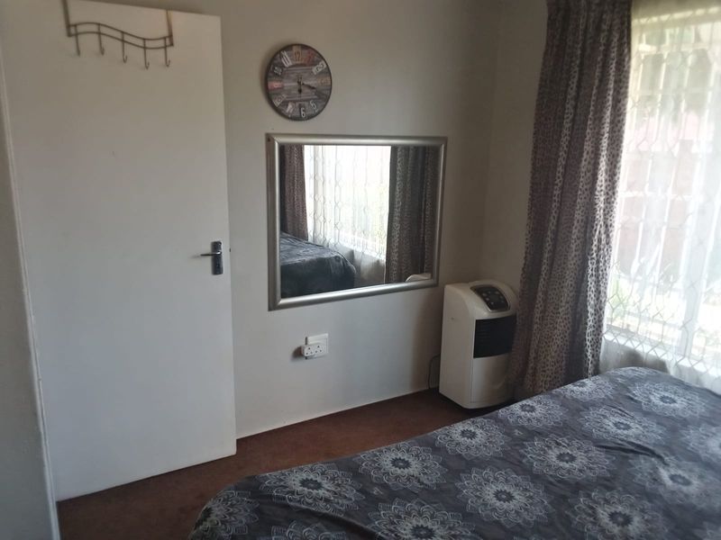 Duplex For Sale In Roodepoort - Photo 9