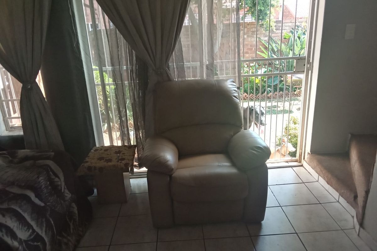 Duplex For Sale In Roodepoort - Photo 5