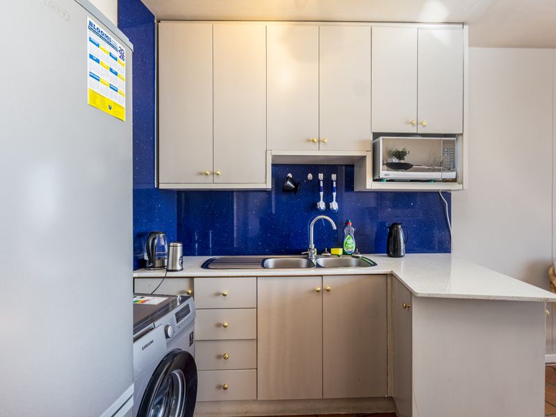 Fully Furnished 2-Bedroom Apartment in Disa Park – Available 1 May to 30 November - Photo 3