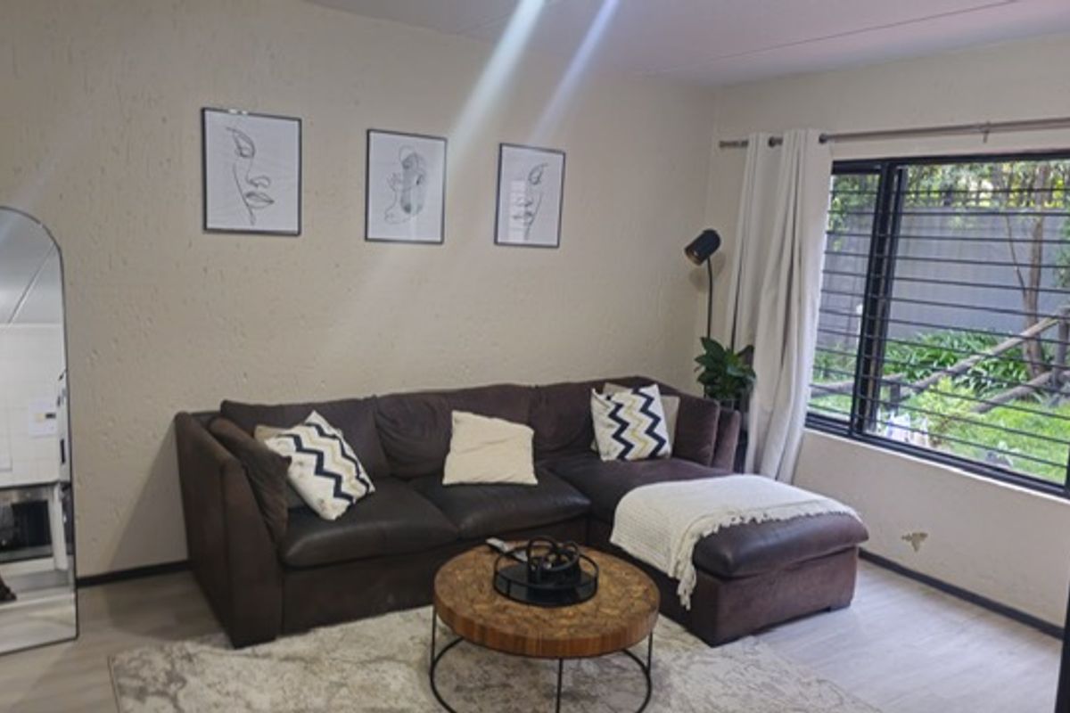 STYLISH ONE BED APARTMENT IN THE HEART OF MORNINGSIDE - Photo 5