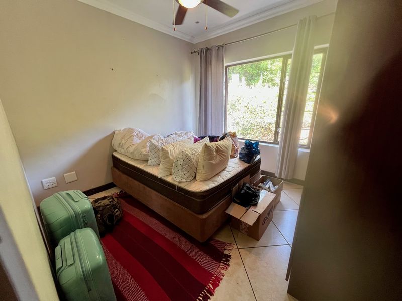 3 Bedroom House to Let in Secure Estate - Photo 8