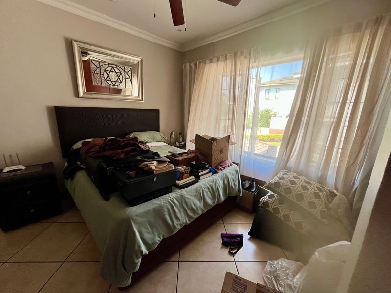 3 Bedroom House to Let in Secure Estate - Photo 7