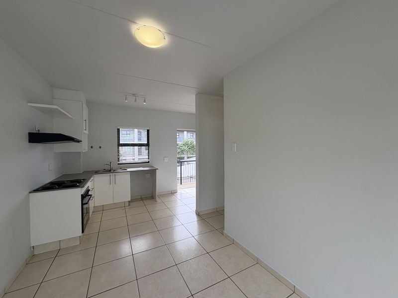 COSY ONE-BEDROOM APARTMENT - Photo 3