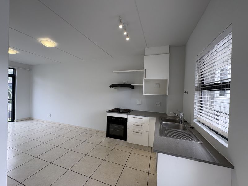 COSY ONE-BEDROOM APARTMENT - Photo 4