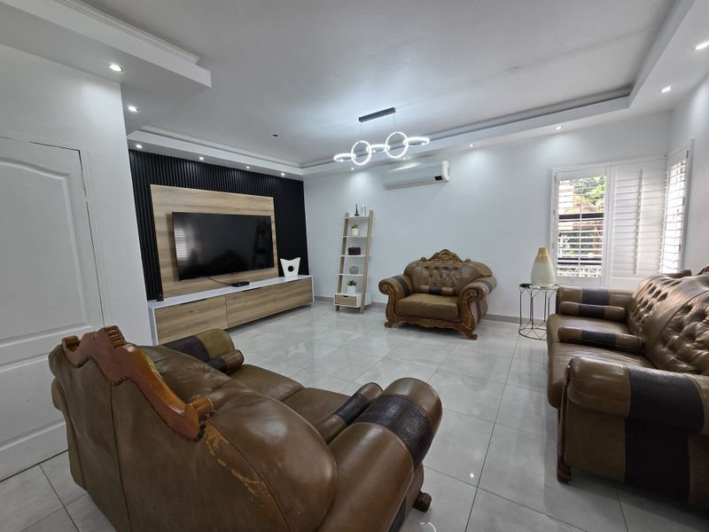 Sole Mandate - Large Family Duplex in sought after estate - Photo 6