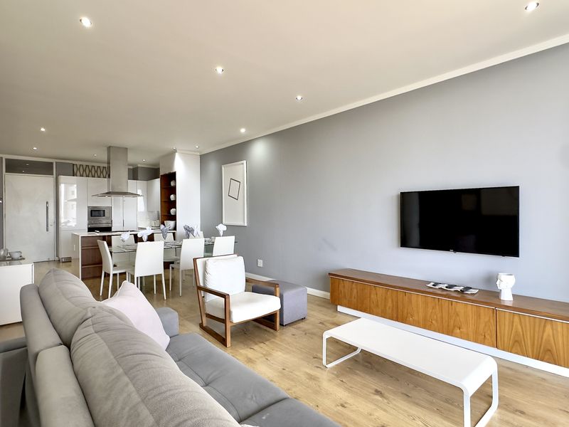 Fully Furnished 2-Bedroom Apartment – Central Square, Sandton - Photo 9