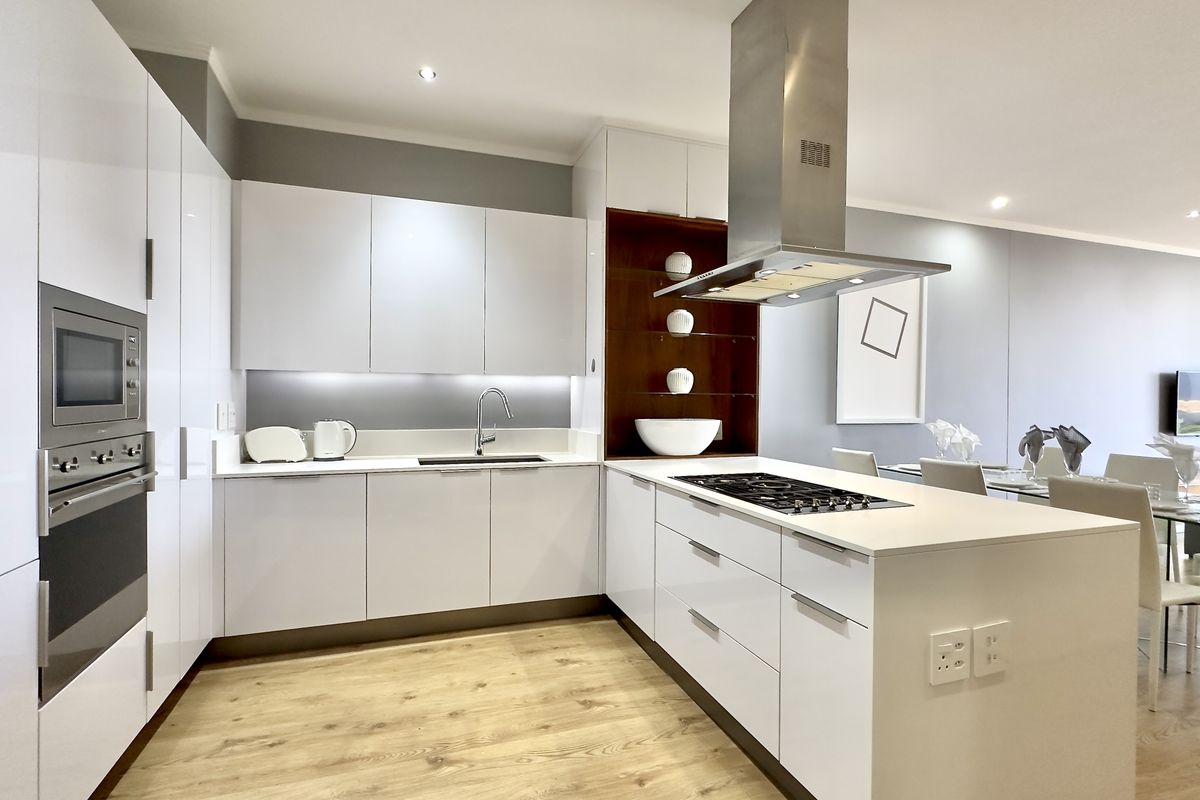 Fully Furnished 2-Bedroom Apartment – Central Square, Sandton - Photo 2