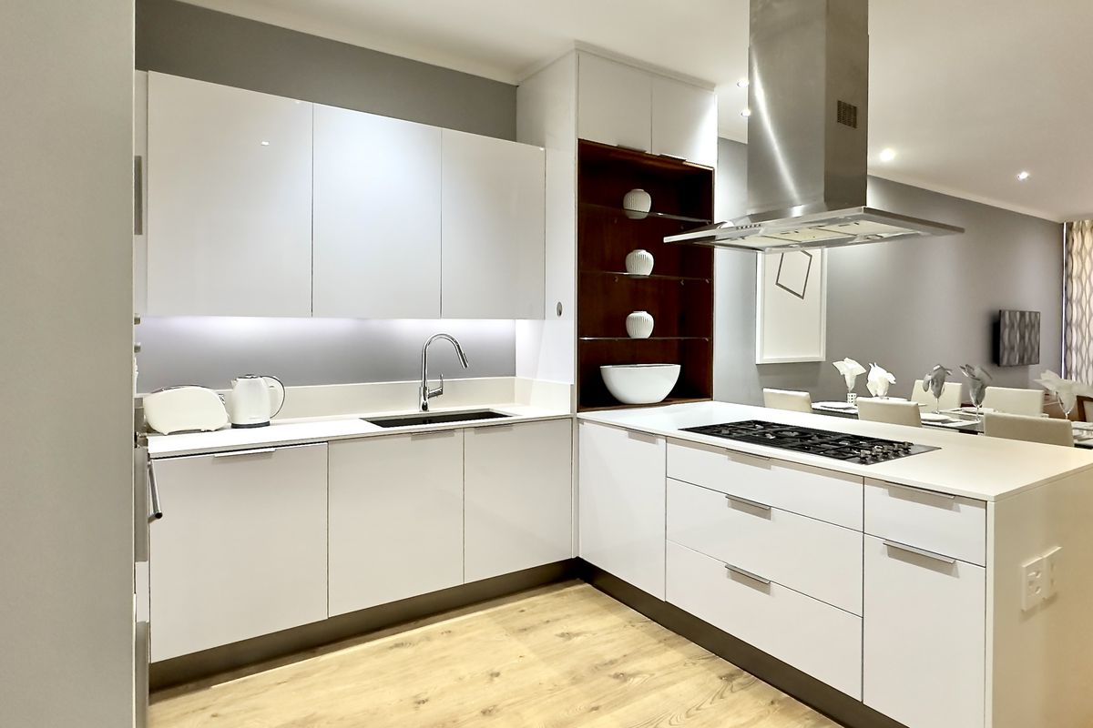 Fully Furnished 2-Bedroom Apartment – Central Square, Sandton - Photo 3