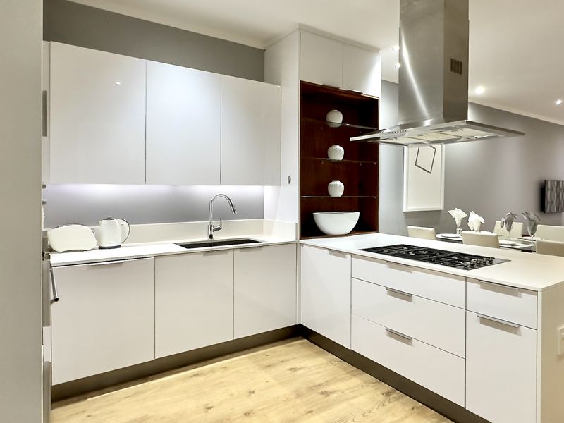 Fully Furnished 2-Bedroom Apartment – Central Square, Sandton - Photo 3