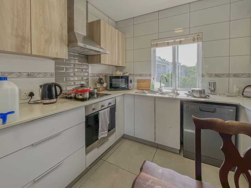 Investor-Ready 2 Bed with Dual En-Suites & Modern Finishes - Photo 3