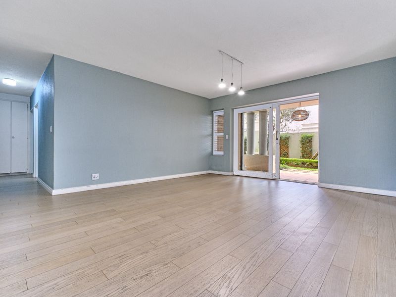 2 Bedroom Ground Floor Apartment to Let - Photo 10