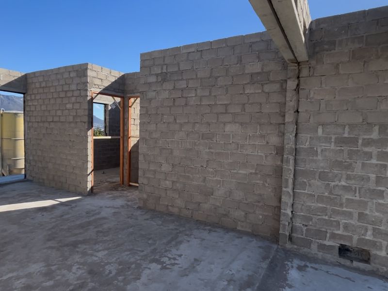 Top floor Apartment with Stunning Table Mountain Views - Photo 8