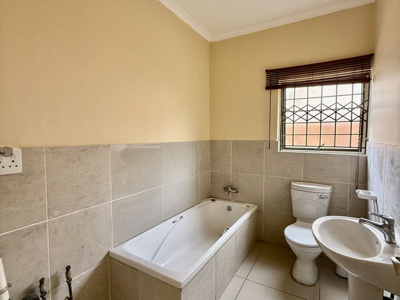 House Rental Monthly In Witbank - Photo 5