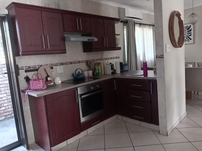 Discover Peaceful Living in This Charming Meerensee Simplex - Photo 2