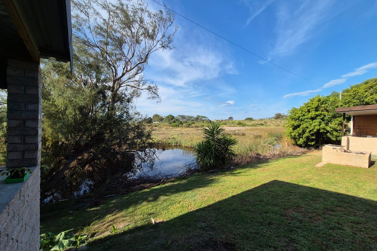 4 bedroom home for sale - Photo 2