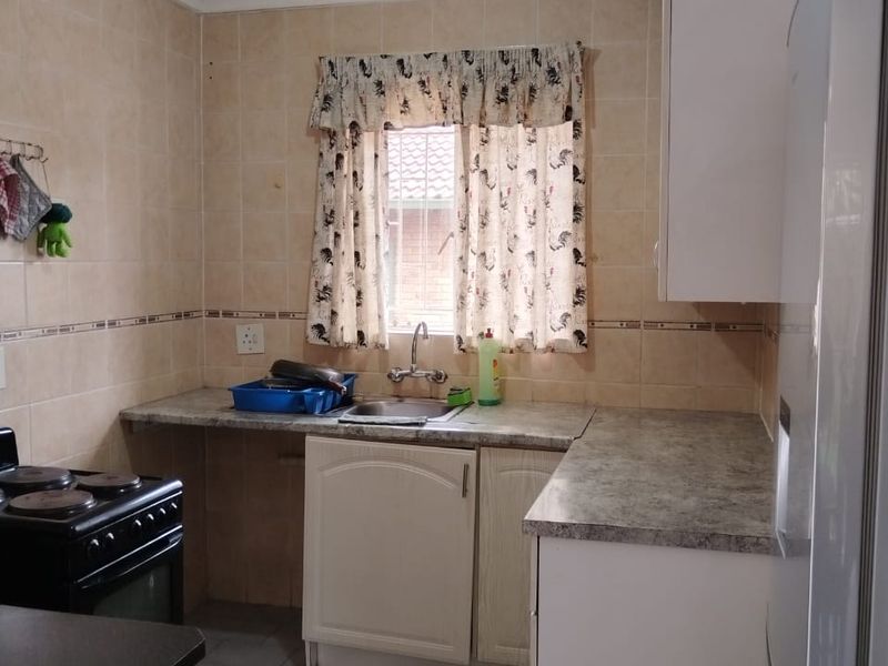 2 Bedroom Cluster to let - Photo 7