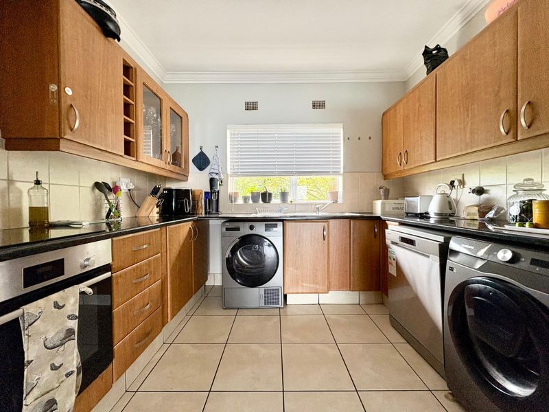 Umdloti 3 Bedroom Apartment For Sale - Photo 5