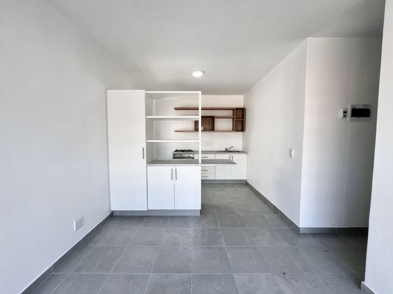 Studio Apartment for Sale – R750 000 - Photo 4