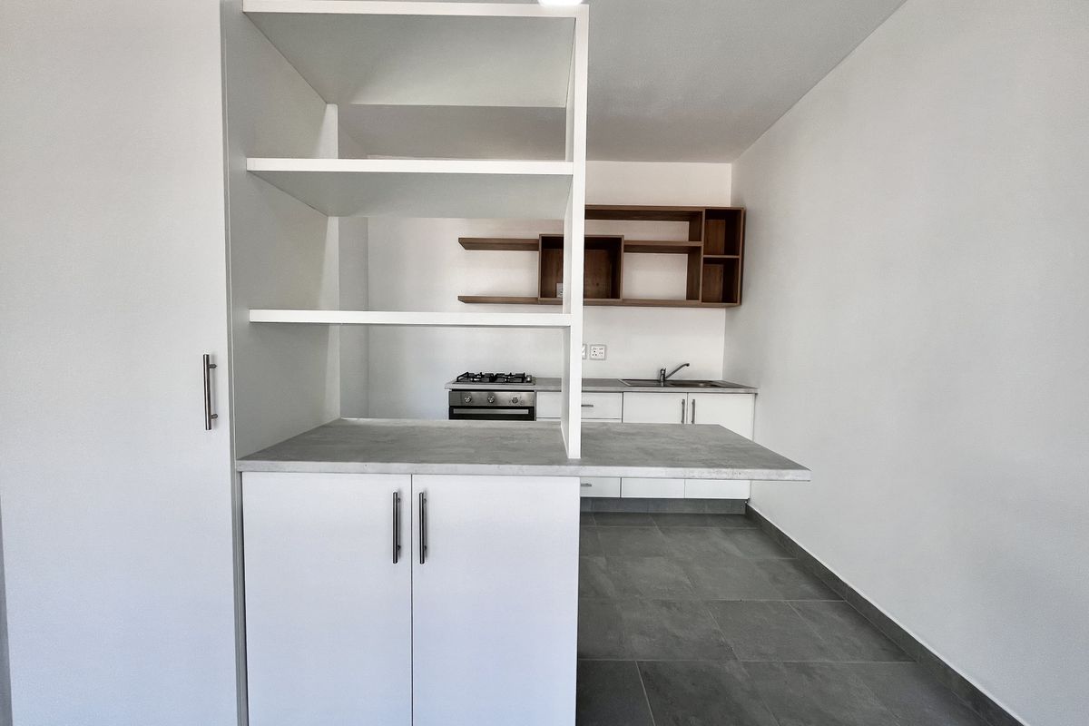 Studio Apartment for Sale – R750 000 - Photo 5