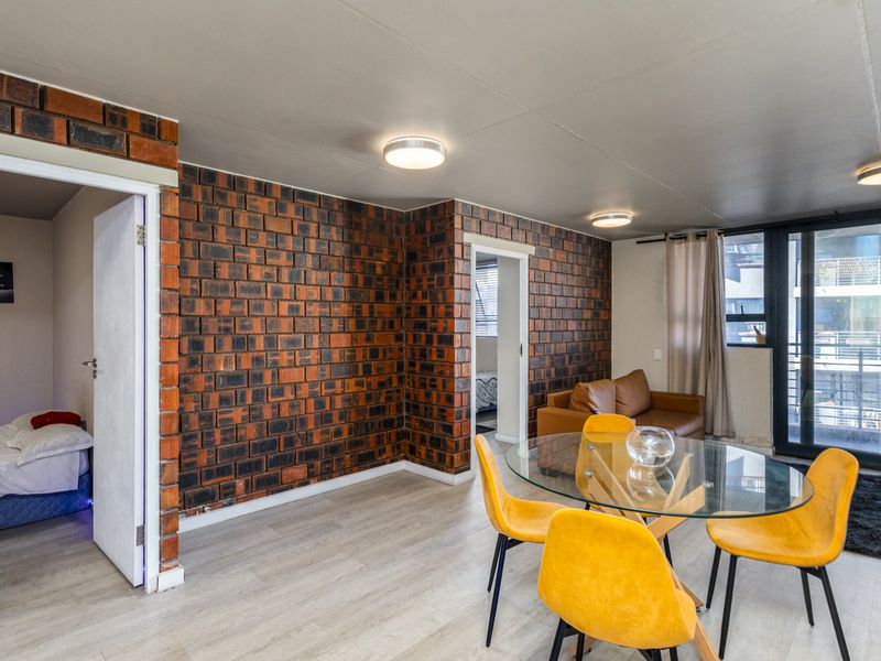 Stylish Observatory Living with Lion’s Head Views | High Rental Demand Investment Opportunity - Photo 4