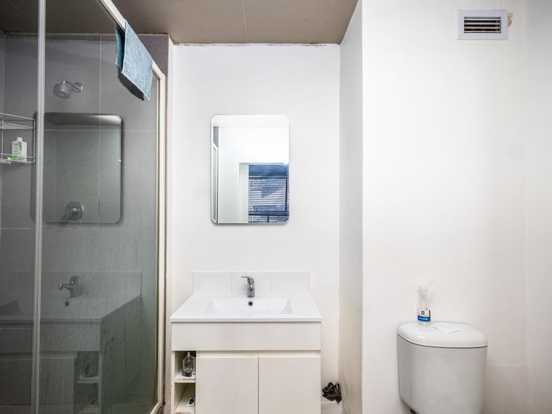Stylish Observatory Living with Lion’s Head Views | High Rental Demand Investment Opportunity - Photo 6