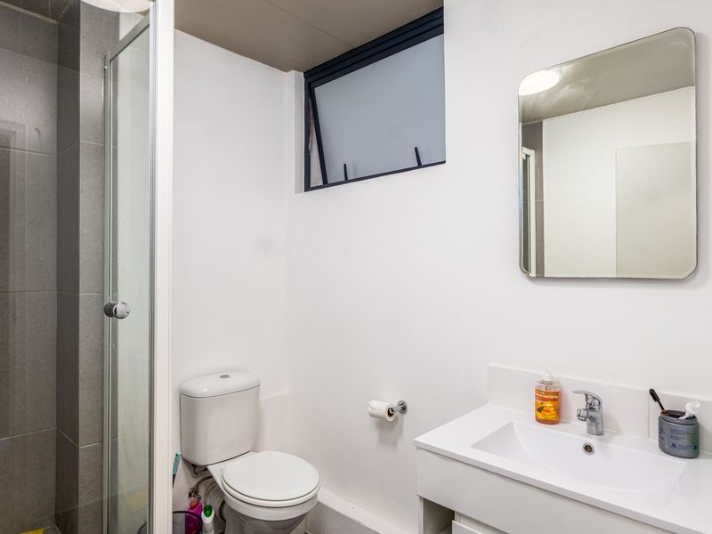 Modern 2-Bedroom Apartment in the Heart of Observatory | Lifestyle & Investment Opportunity - Photo 10