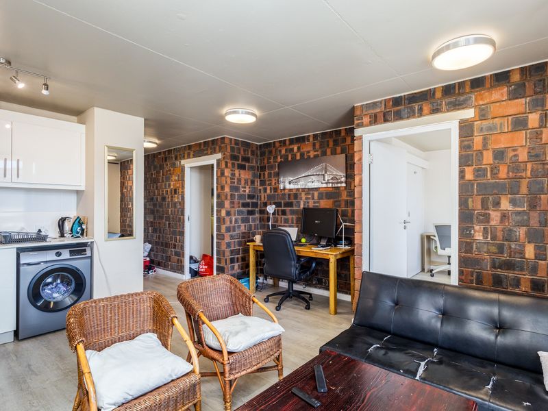 Modern 2-Bedroom Apartment in the Heart of Observatory | Lifestyle & Investment Opportunity - Photo 6