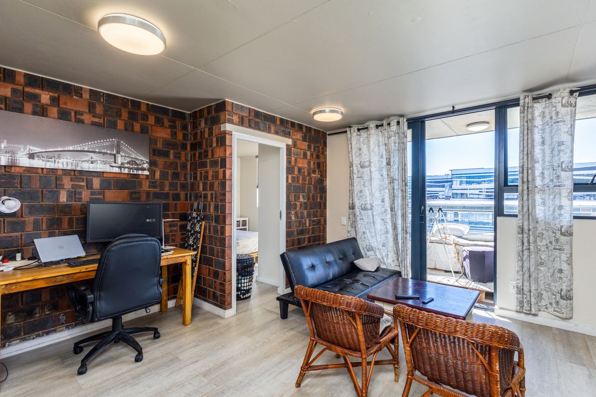 Modern 2-Bedroom Apartment in the Heart of Observatory | Lifestyle & Investment Opportunity - Photo 5